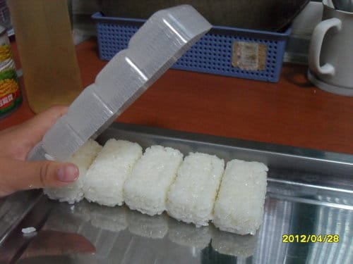 軍艦壽司DIY食譜在家自己做【綜合軍艦壽司】使用模具更方便!! - 第21張圖 軍艦壽司DIY食譜在家自己做【綜合軍艦壽司】使用模具更方便!!