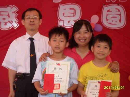 2012.5.6天順講堂慶祝母親節感恩園遊會及繪畫比賽頒獎活動 - 第16張圖 2012.5.6天順講堂慶祝母親節感恩園遊會及繪畫比賽頒獎活動