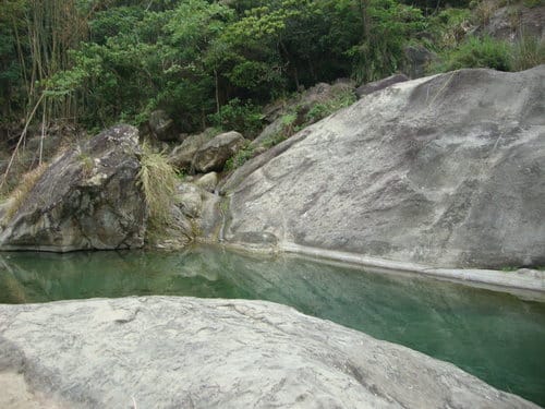 嘉義梅山『大峽谷生態農場』『圓潭自然生態園區』『向山瀑布』『竹坑溪步道』『觀日亭』賞螢火蟲/抓溪蝦/看日出/觀瀑布