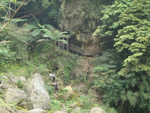 嘉義梅山『大峽谷生態農場』『圓潭自然生態園區』『向山瀑布』『竹坑溪步道』『觀日亭』賞螢火蟲/抓溪蝦/看日出/觀瀑布