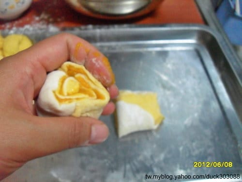 DIY中式麵點南瓜銀絲卷雙色包餡南瓜玫瑰饅頭南瓜肉包 - 第38張圖 DIY中式麵點南瓜銀絲卷雙色包餡南瓜玫瑰饅頭南瓜肉包