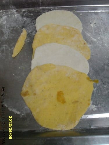 DIY中式麵點南瓜銀絲卷雙色包餡南瓜玫瑰饅頭南瓜肉包 - 第34張圖 DIY中式麵點南瓜銀絲卷雙色包餡南瓜玫瑰饅頭南瓜肉包