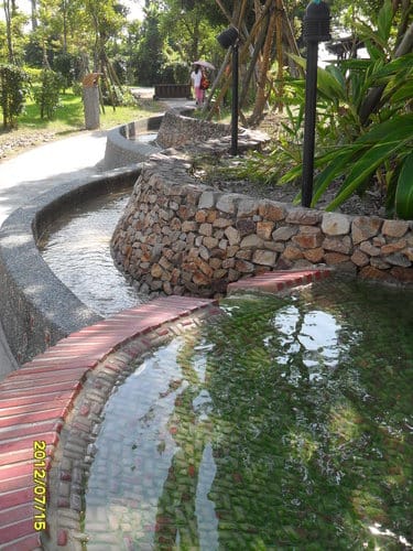 宜蘭景點礁溪溫泉公園免費泡腳池親子旅遊景點