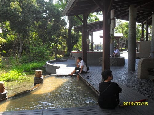 宜蘭景點礁溪溫泉公園免費泡腳池親子旅遊景點