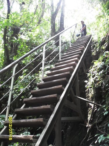 宜蘭景點礁溪『林美石磐步道』免費景點潺潺溪水輕鬆登山賞飛瀑