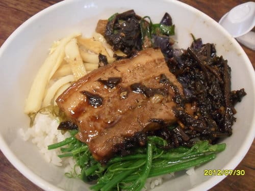復古裝潢古色古香埔里圓環..古早味大碗公飯