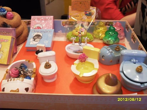 [台中一中街美食]便所主題餐廳..便所吃大便囉不是啦是吃冰淇淋啦