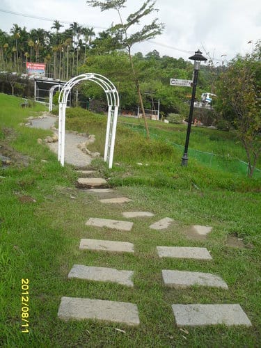 青青湖畔親水花園