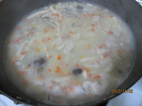 吻魚雙菇芋頭粥(煮鹹粥)