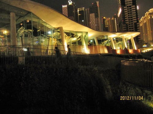 台中市很夯的新景點秋紅谷生態觀公園(夜景篇) - 第8張圖 台中市很夯的新景點秋紅谷生態觀公園(夜景篇)