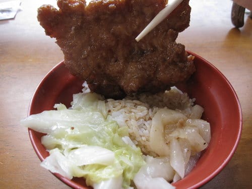 好吃的排骨飯埔里.李仔哥爌肉飯 - 第3張圖 好吃的排骨飯埔里.李仔哥爌肉飯