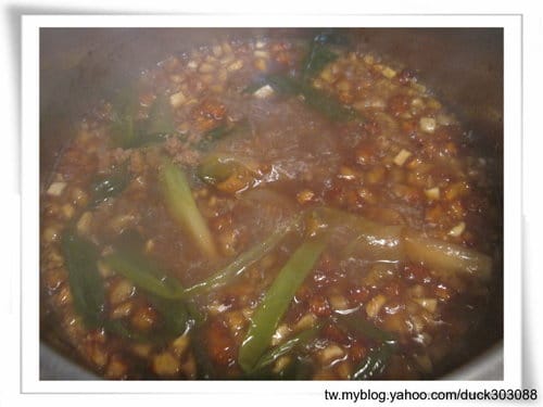 豬肉料理食譜/香噴噴『魯肉飯』帶著手切豬皮丁膠質好呷魯肉飯