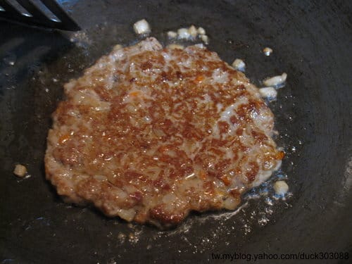 自製早餐用漢堡肉