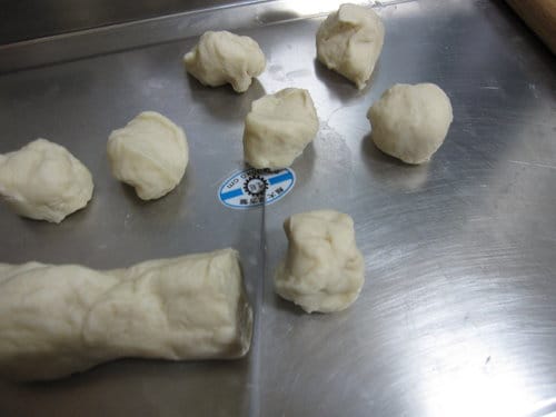 做點心 胡椒餅…這次配方加了少許的酵母粉,外酥內Q