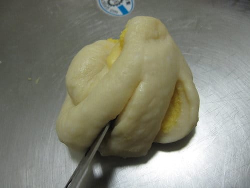 做麵包基礎甜麵糰….椰香奶酥麵包