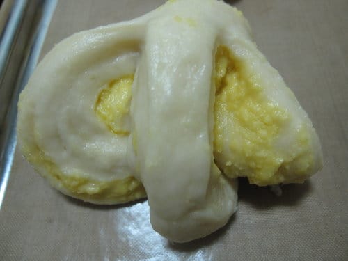 做麵包基礎甜麵糰….椰香奶酥麵包