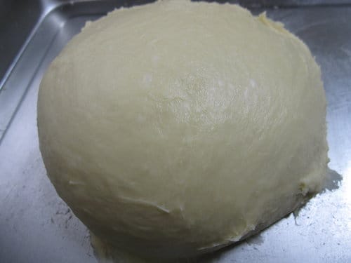 做麵包牛奶湯種麵糰…