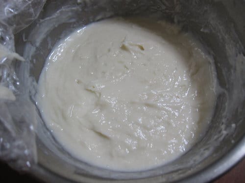 做麵包牛奶湯種麵糰…