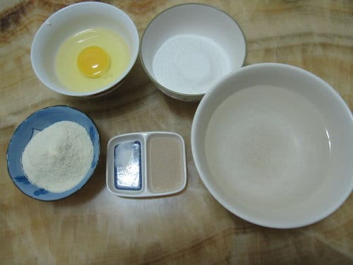 做麵包基礎甜麵糰….椰香奶酥麵包