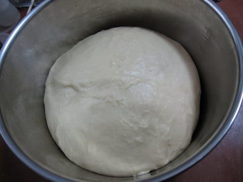 做麵包牛奶湯種麵糰…