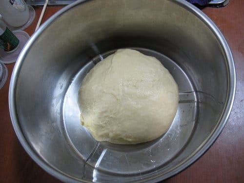 做麵包牛奶湯種麵糰…