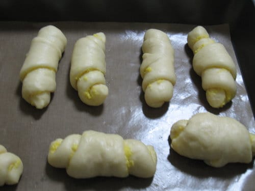做麵包牛奶湯種麵糰….奶酥湯種小餐包