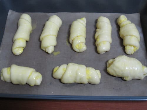 做麵包牛奶湯種麵糰….奶酥湯種小餐包