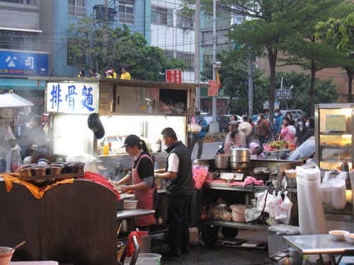 『沙鹿美食』通-豐原排骨麵(台中銀行-沙鹿分行前小吃攤) - 第3張圖 『沙鹿美食』通-豐原排骨麵(台中銀行-沙鹿分行前小吃攤)