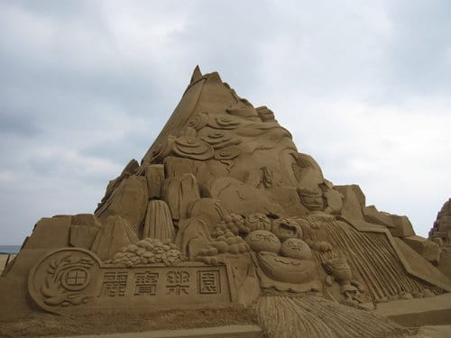 東北角景點貢寮『福隆國際沙雕藝術季』東北角之旅第3站好壯觀的沙雕呀!