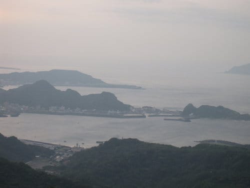 九份老街住宿『緣憶民宿』步行不到2分鐘即是老街喔 (東北角之旅.第5站)