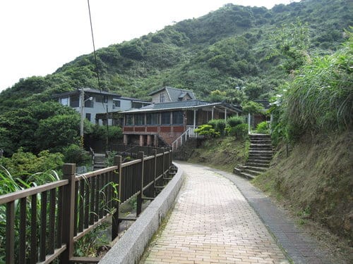 東北角之旅 第7站 金瓜石黃金博物園區周邊景點(四連棟.黃金館.勸濟堂.金水廣場) - 第12張圖 東北角之旅 第7站 金瓜石黃金博物園區周邊景點(四連棟.黃金館.勸濟堂.金水廣場)