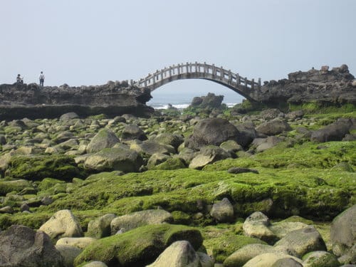 東北角免費景點:石門洞 貝殼砂灘…撿貝殼吹海風 - 第15張圖 東北角免費景點:石門洞 貝殼砂灘…撿貝殼吹海風