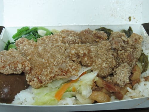食記『沙鹿美食』青葉排骨飯 - 第1張圖 食記『沙鹿美食』青葉排骨飯