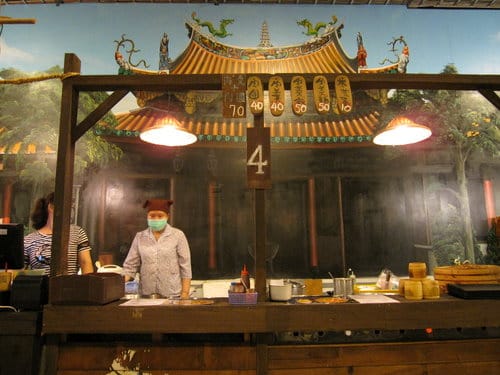 草屯 寶島時代村 50年代懷舊街景的復合式商場…下雨天的好去處 - 第38張圖 草屯 寶島時代村 50年代懷舊街景的復合式商場…下雨天的好去處