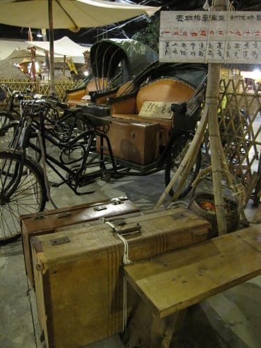 草屯 寶島時代村 50年代懷舊街景的復合式商場…下雨天的好去處 - 第99張圖 草屯 寶島時代村 50年代懷舊街景的復合式商場…下雨天的好去處