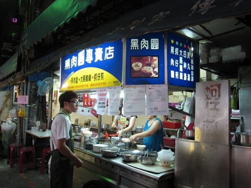 東海夜市 美食程福州包,黑肉圓大腸麵線,嘉鄉碳烤雞排