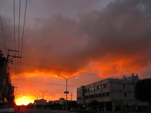 火燒雲嗎? 夕陽將天空都染紅ㄌ - 第4張圖 火燒雲嗎? 夕陽將天空都染紅ㄌ