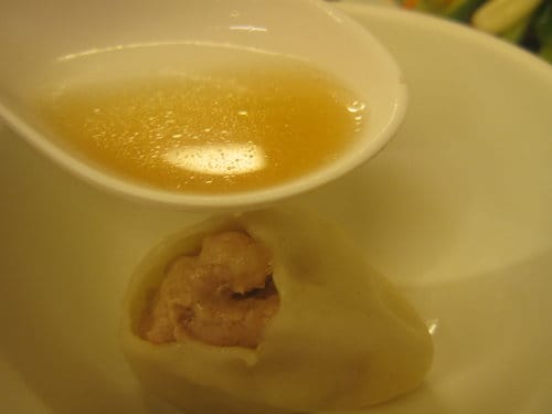 食記台中『東海商圈』程.上海小籠湯包美食館