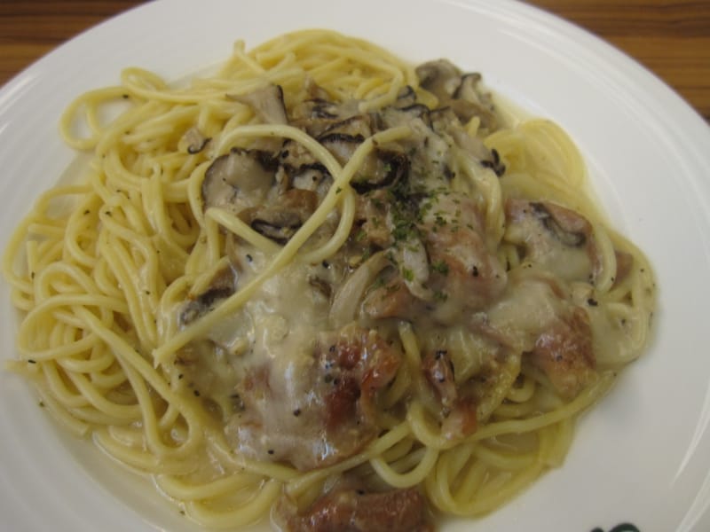 香蒜野菇雞肉義大利麵148.JPG