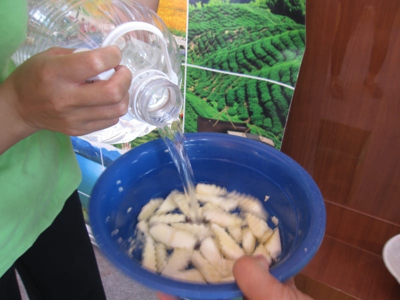 6用清水洗淨鹽分.JPG 6用清水洗淨鹽分.JPG