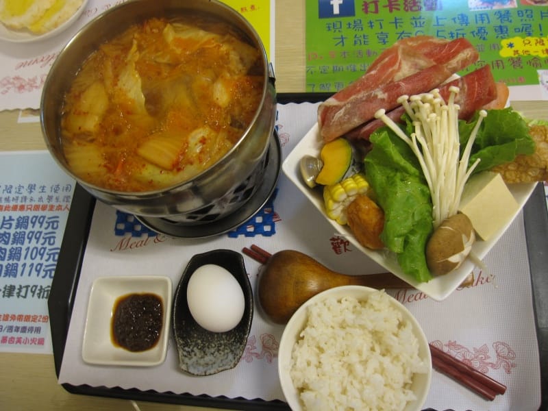 韓式泡菜牛肉鍋 (1).JPG