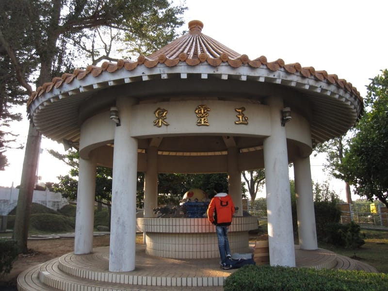 玉靈泉1.JPG