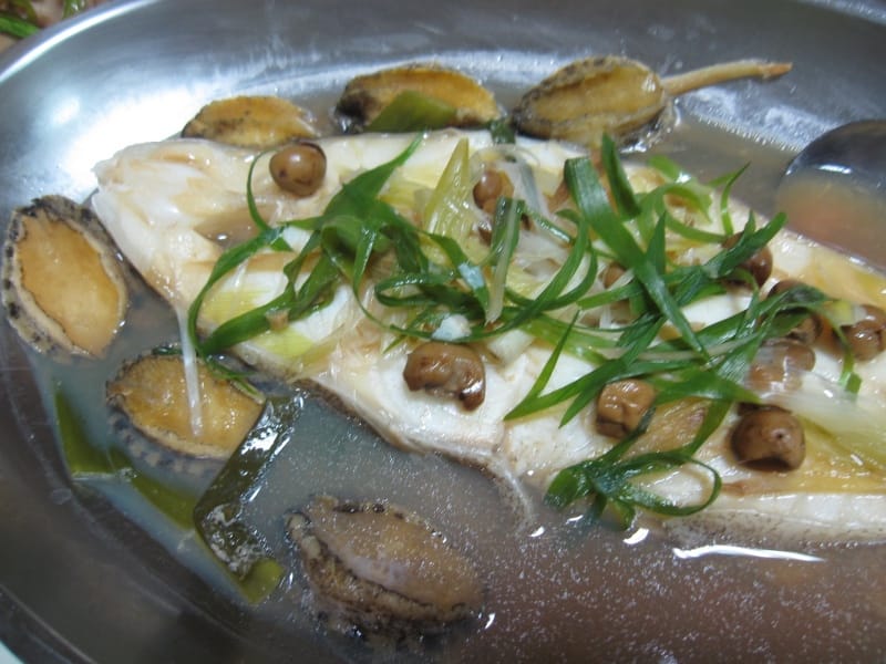 清蒸鱈魚+鮑魚.JPG 清蒸鱈魚+鮑魚.JPG