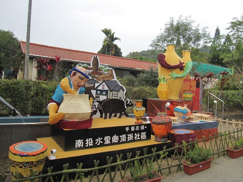 里仁燈區 (1).JPG
