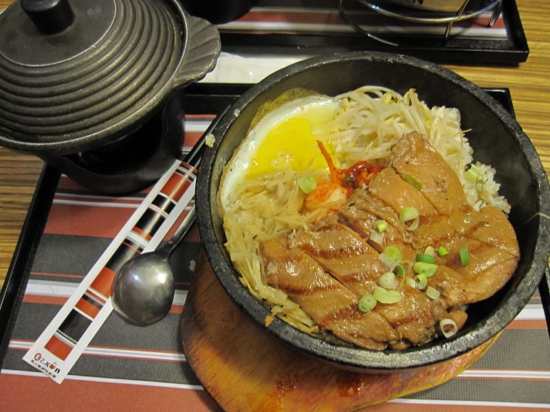 山寨烤雞腿石鍋340 (1).JPG 山寨烤雞腿石鍋340 (1).JPG