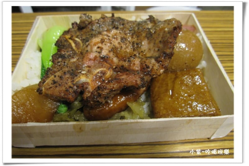 黑胡椒排骨飯.jpg