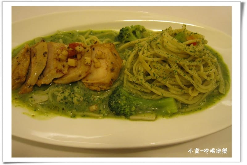 塔香迷迭蒜香烤雞肉義大利麵149 (1).jpg 塔香迷迭蒜香烤雞肉義大利麵149 (1).jpg