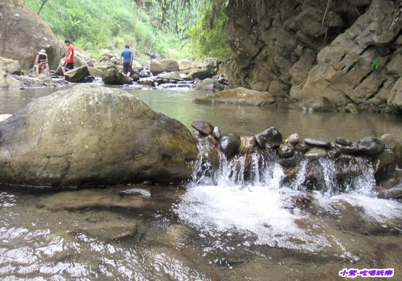 營地下方小溪 (10).jpg