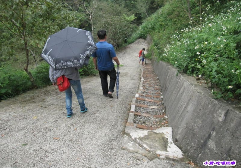 往小溪第2陡坡.jpg