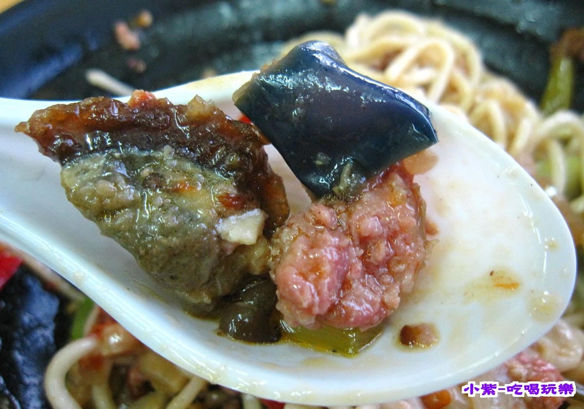 皮蛋肉醬麵50 (2).jpg 皮蛋肉醬麵50 (2).jpg